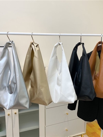 PU tote torba za žene, otvoreni vrh, velika kapaciteta, bez podstava, vertikalno kvadratni oblik, džepovi za telefon i ID karticu