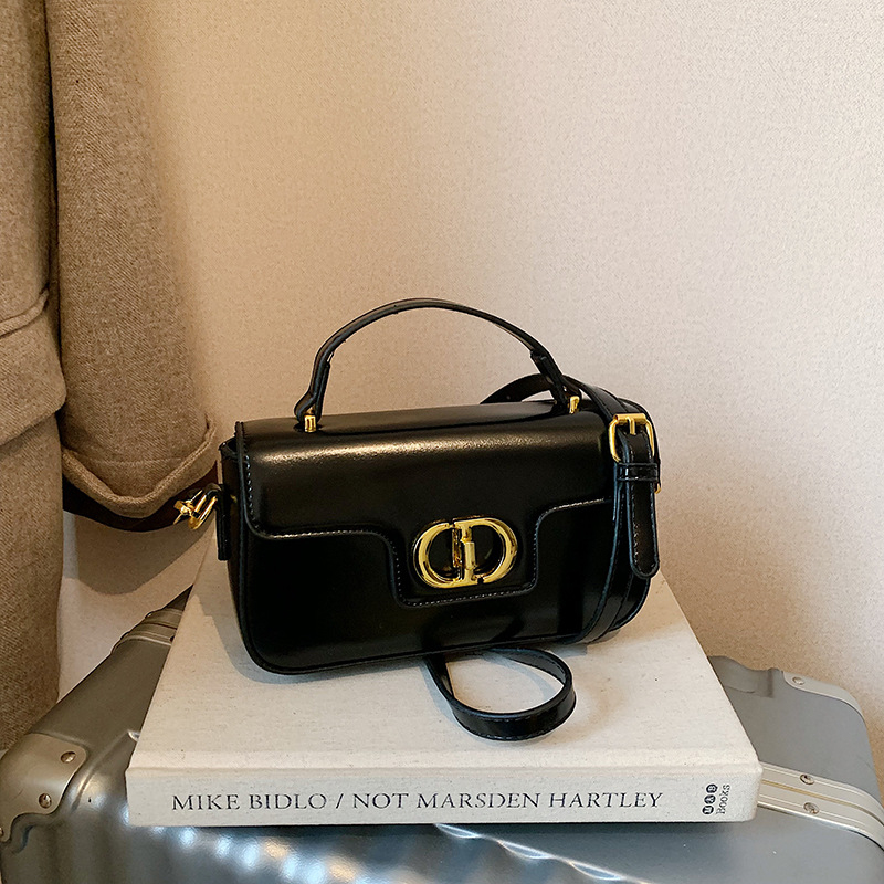 Új retro crossbody táska — PU anyag, vízszintes négyszögletes forma, fedéllel záródó, rejtett cipzáras zseb és telefonzseb, poliészter bélés