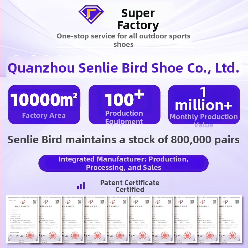 Detské futbalové topánky so stopami na trávu – nízky horný diel, gumová podrážka, odolné voči opotrebeniu, celosezónne