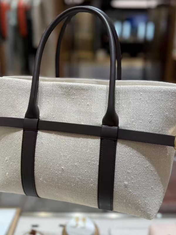 Unisex tote torba od prave kože, vodoravni kvadratni oblik, dvostruke ručke, zatvaranje na zip, unutarnji džep sa zipom