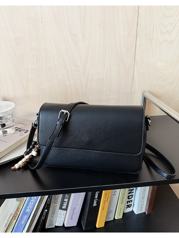 Τσάντα crossbody, niche ρετρό μόδα, ύφασμα: super fiber, οριζόντιο τετράγωνο σχήμα, κλείσιμο με καπάκι, επένδυση πολυεστέρα