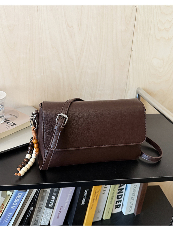 Τσάντα crossbody, niche ρετρό μόδα, ύφασμα: super fiber, οριζόντιο τετράγωνο σχήμα, κλείσιμο με καπάκι, επένδυση πολυεστέρα