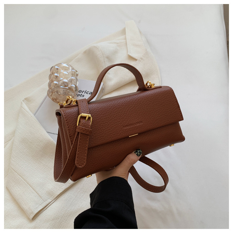 Koreai stílusú retro keresztpántos táska — PU, utcai trend, baguette táska, vízszintes négyszög alak, kupakkal nyitás