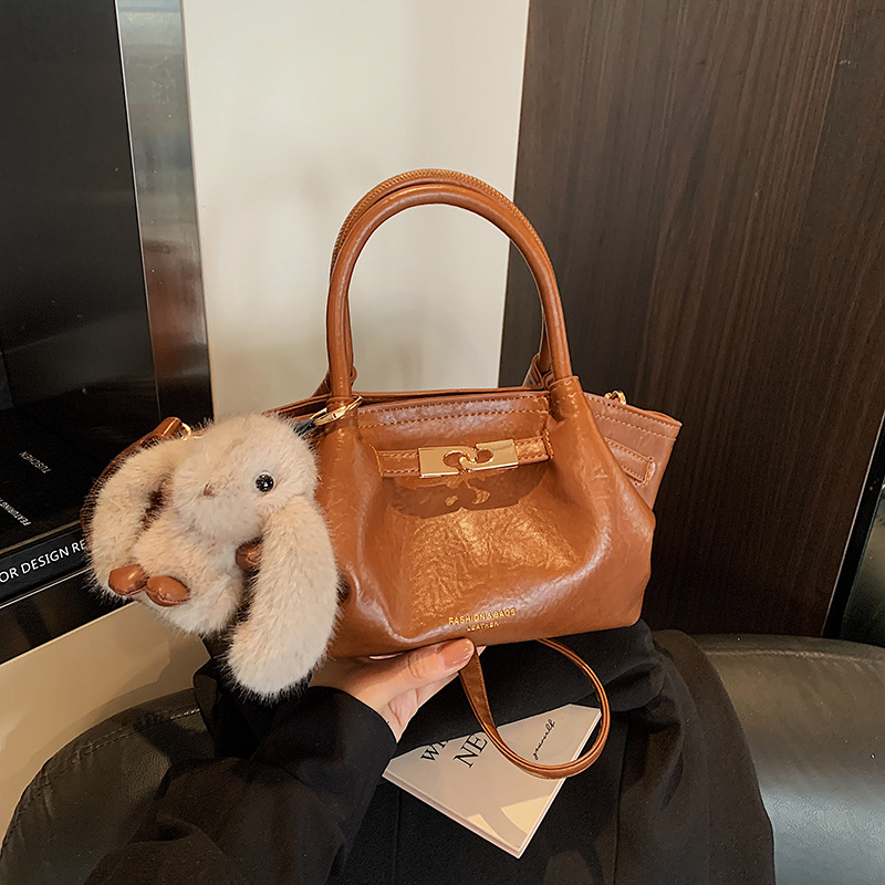 Retro ručna torba - PU, stil Wing Bag, oblik dumpling, otvoren dizajn, unutarnji džepovi: skriveni džep sa zatvaračem, džep za telefon, džep za dokumente