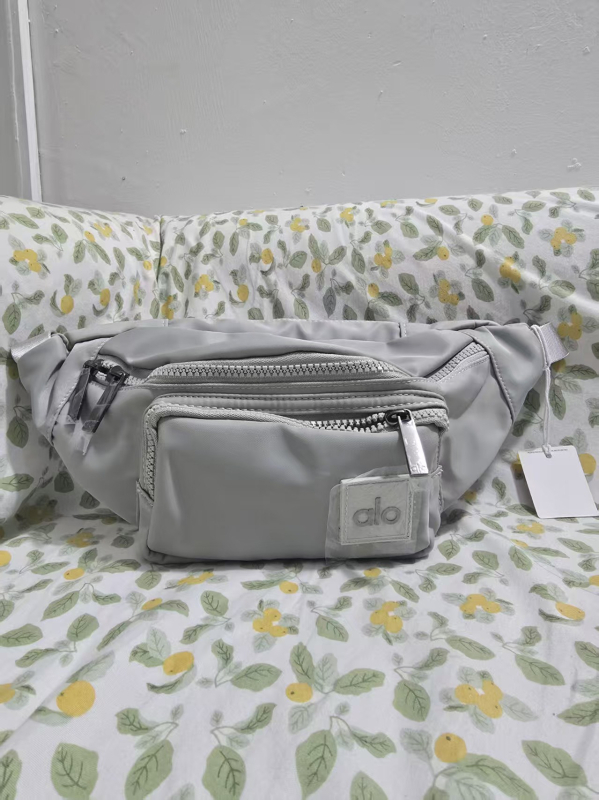 Női derék- és crossbody táska - nylon, cipzár, belső cipzáras zseb, háromdimenziós külső, tavasz 2025