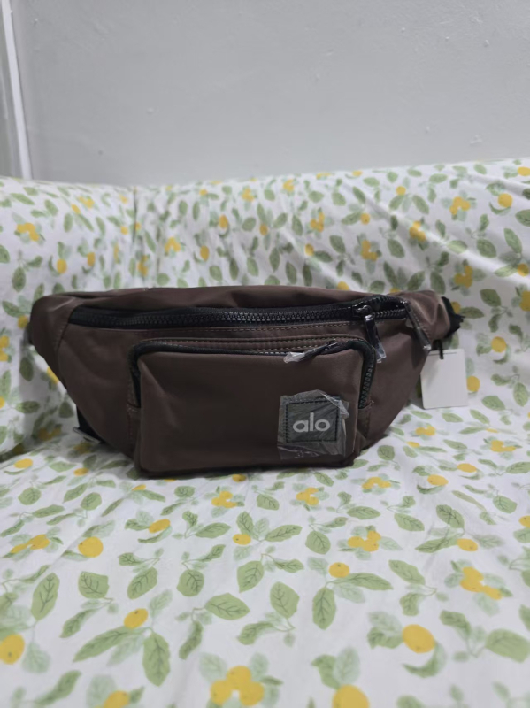 Női derék- és crossbody táska - nylon, cipzár, belső cipzáras zseb, háromdimenziós külső, tavasz 2025