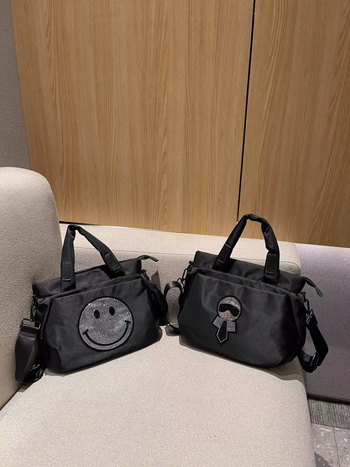 Smiley dizajnirana torba tote od najlona, višestruki pretinci, zatvarač, lagana crossbody, poliester podstava, izlazak u proljeće 2025