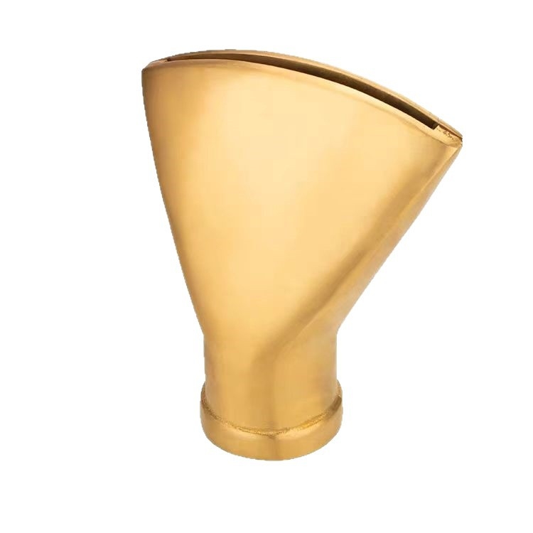 Duză din cupru reglabilă, cu direcții multiple, în formă de ventilator și duză cu gură plată, pentru elemente de apă, de la Petrel (Material: Cupru; Domeniu de aplicare: curți, munți artificiali, piscine, fântâni peisagistice)