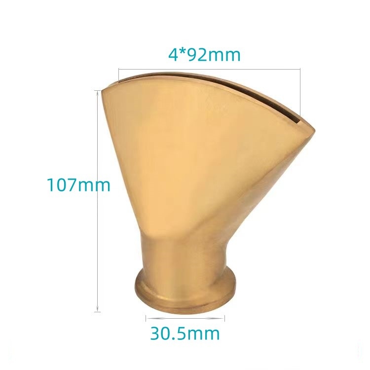 Duză din cupru reglabilă, cu direcții multiple, în formă de ventilator și duză cu gură plată, pentru elemente de apă, de la Petrel (Material: Cupru; Domeniu de aplicare: curți, munți artificiali, piscine, fântâni peisagistice)