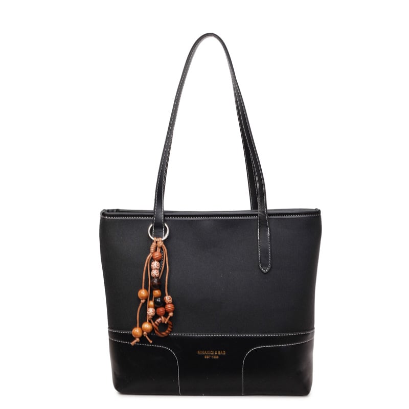 Városi minimalist stílusú PU tote táska, cipzárral nyitás, belső zsebek: rejtett cipzáras zseb és irattartó zseb, 2026 tavasz