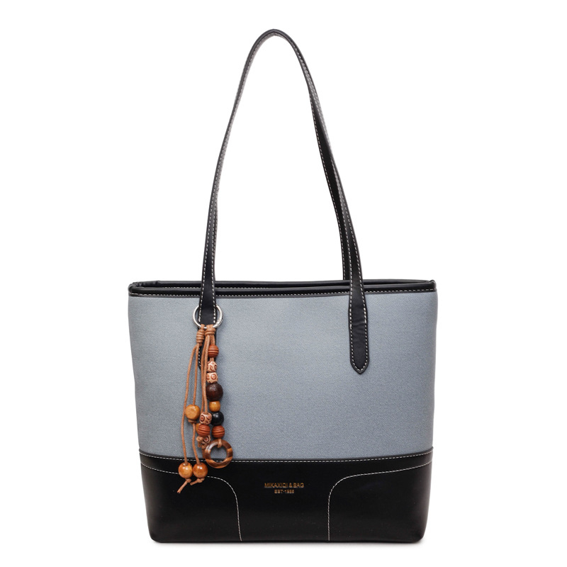 Városi minimalist stílusú PU tote táska, cipzárral nyitás, belső zsebek: rejtett cipzáras zseb és irattartó zseb, 2026 tavasz