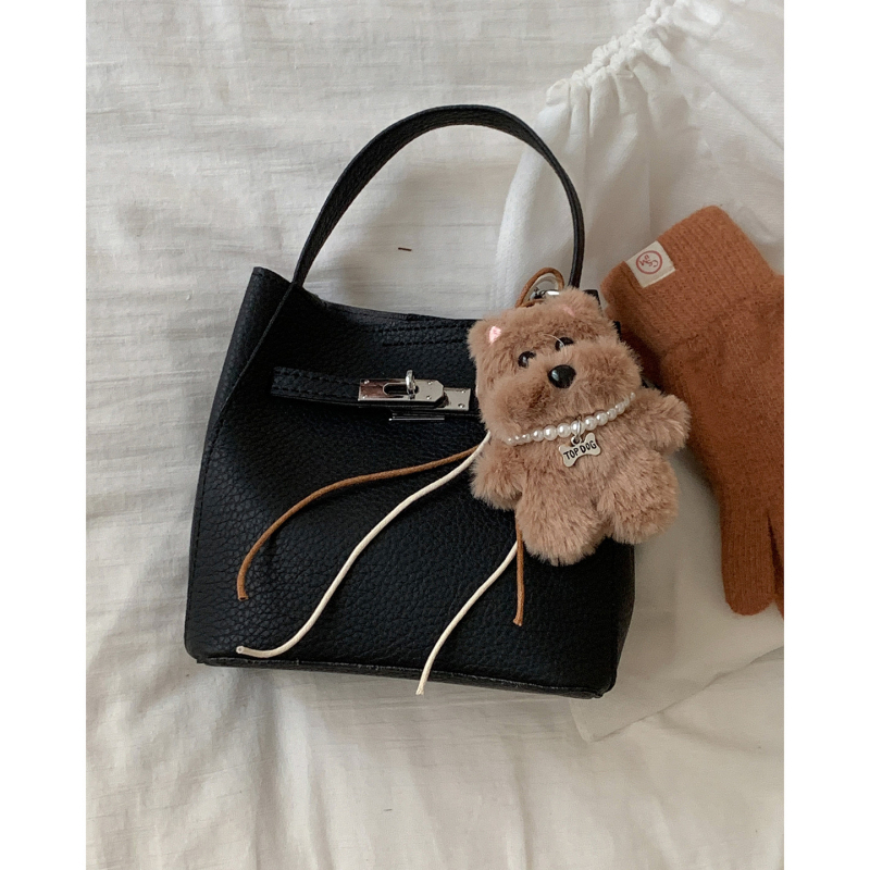 PU materijal bucket bag, gradski minimalistički stil, magnetska kopča, poliester podstava, oblik koše