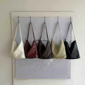 PU kožna crossbody tote torba sa tkanom teksturom, magnetsko zatvaranje, poliester podstava, uspravni kvadratni oblik, pogodna za slobodno vrijeme i putovanja