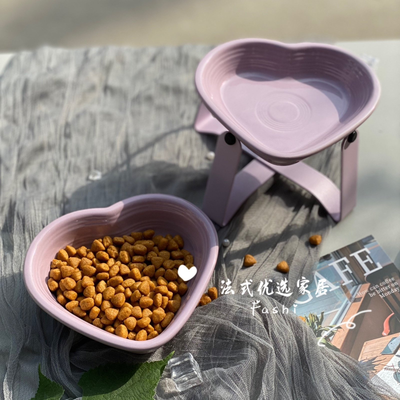 Πορσελάνινο μπολ κατοικίδίων σε σχήμα καρδιάς για γάτες και μικρά σκυλιά