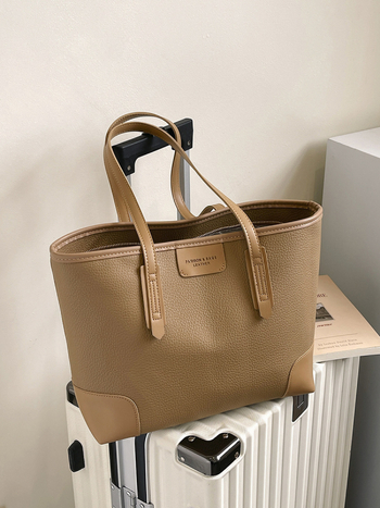 Geantă Tote din PU, stil street fashion, închidere cu fermoar, buzunar interior cu fermoar și bretele duble