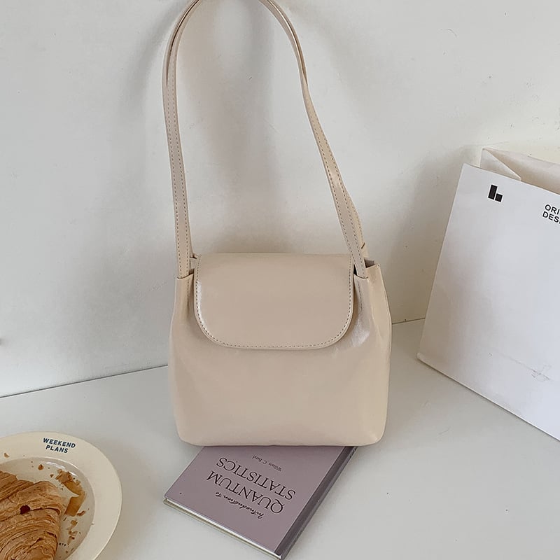 Geantă PU de damă în stil Saddle, închidere magnetică, curele duble, formă orizontală dreptunghiulară, buzunar intern cu fermoar și buzunar pentru documente