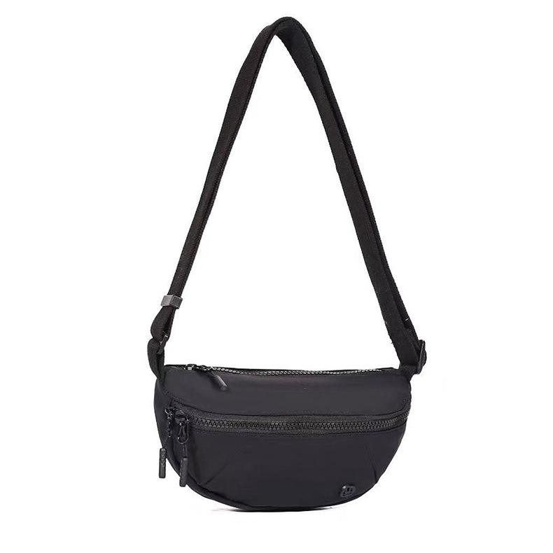 Geantă de sport, crossbody din nylon, unisex, pentru activități în aer liber, lansare primăvara 2025, căptușeală poliester.