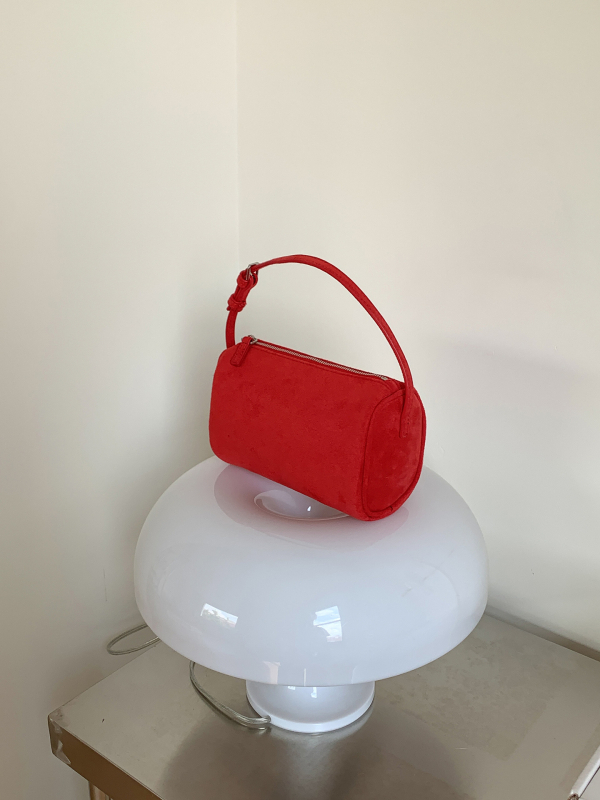Crossbody torba od poliestera, urbani minimalistični stil, oblik jastuka, zatvaranje na zip, jesen 2025