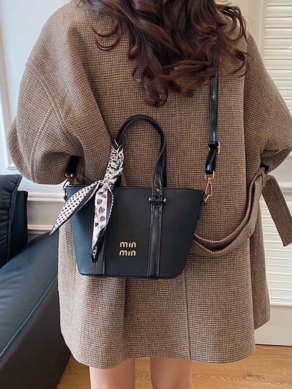 Unisex PU crossbody torbica sa zatvaračem, jednim remenom, unutarnja džep sa zatvaračem