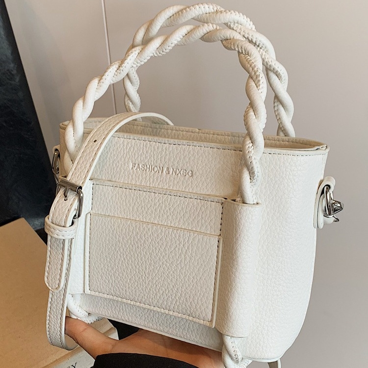 Bucket torba crossbody od PU materijala (zip zatvaranje; oblik košare; podstava od poliester; unutarnji džep sa zatvaračem)