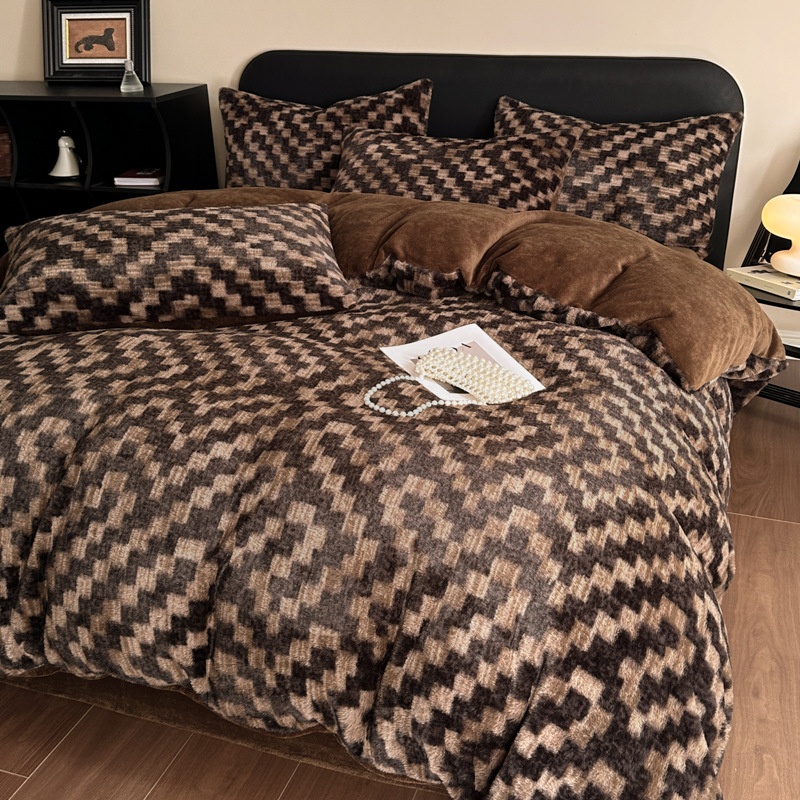 Četverostruki komplet posteljine od mliječnog velura s leopard uzorkom, reaktivno printanje, težina 4000–4500 g
