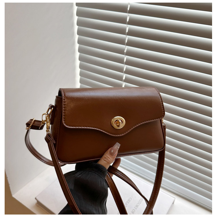 Ženska crossbody torba od PU kože, urbani minimalist stil, horizontalni kvadratni oblik, zaključavanje