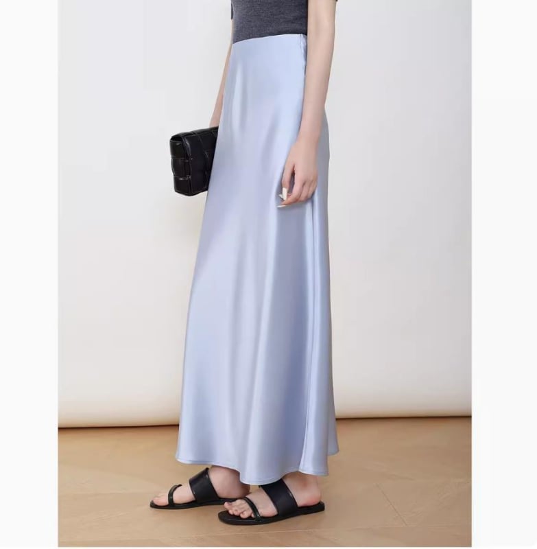 Sukňa A-čiar, maxi, 45° šikmý rez, rybí chvost, vysoký pás, acetát-poliester tkanina (70–80% acetát; <30% polyester)