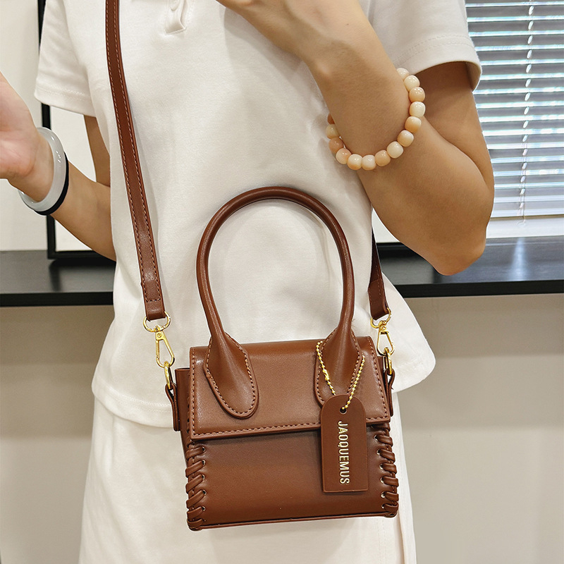 Geantă de umăr din PU, formă verticală pătrată, închidere cu fermoar, buzunar interior cu fermoar, căptușeală PU, utilizare zilnică