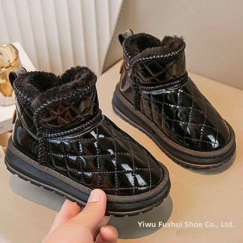 Gyermekek boka csizma (1–3 év) – semleges stílus, alacsony szár, vastag talp, magasság növelő, légáteresztő