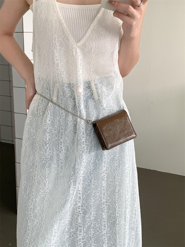 Кроссбоди мини чанта от PU кожа, хоризонтално квадратна форма, среден размер, стил за червило и ключодържател, капак за затваряне, една презрамка