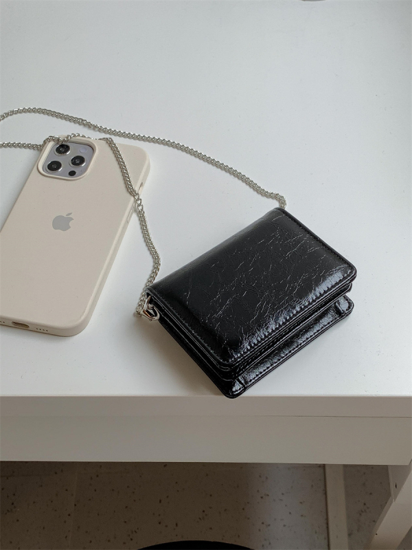 Кроссбоди мини чанта от PU кожа, хоризонтално квадратна форма, среден размер, стил за червило и ключодържател, капак за затваряне, една презрамка