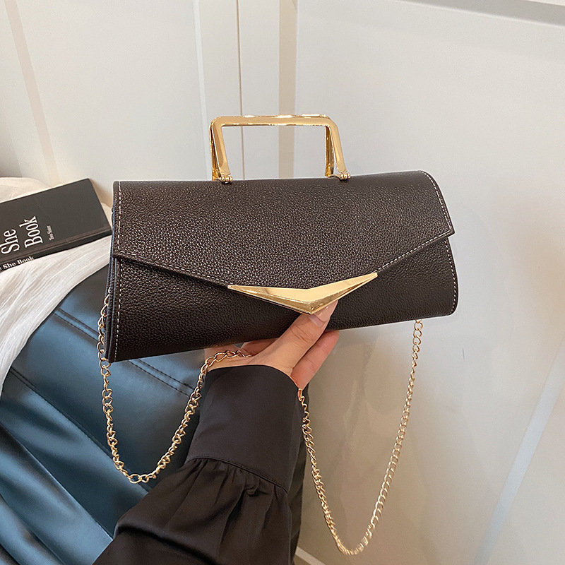 Дамска квадратна чанта през рамо PU материал, уличен стил, с капак, вътрешен джоб с цип, полиестерна подплата