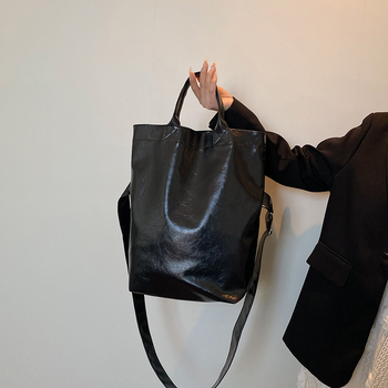 Женска Tote чанта в урбанистичен стил, PU материал, хоризонтална квадратна форма, магнитно закопчаване, голям капацитет