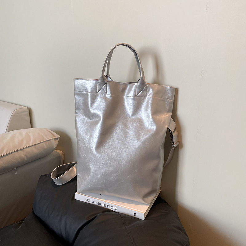 Женска Tote чанта в урбанистичен стил, PU материал, хоризонтална квадратна форма, магнитно закопчаване, голям капацитет