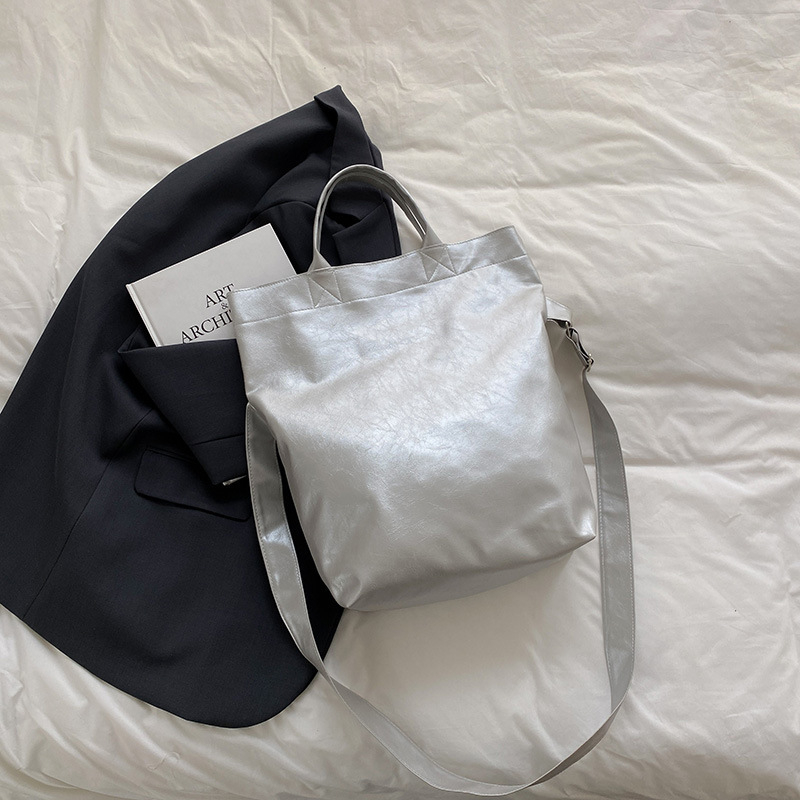 Женска Tote чанта в урбанистичен стил, PU материал, хоризонтална квадратна форма, магнитно закопчаване, голям капацитет