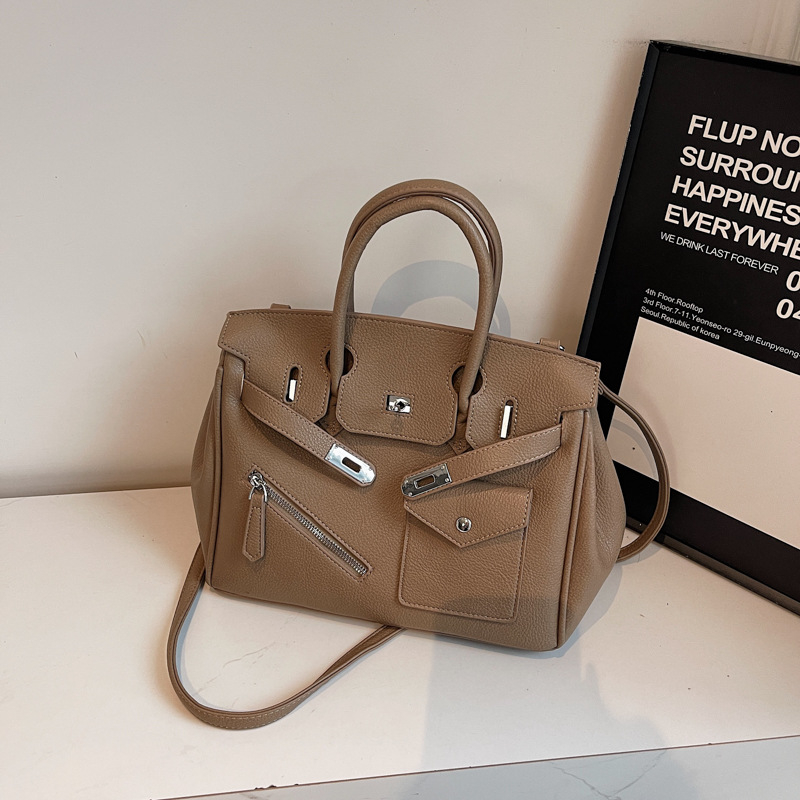 Crossbody torba u gradskom stilu, PU materijal, horizontalni kvadratni oblik, zaključavanje, unutarnja džep sa zipom