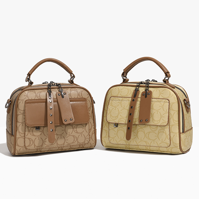 Ženska crossbody torba, PU koža, vodoravni kvadratni oblik, zatvaranje zipom, podstava od poliestera, unutarnji džepovi: skriveni džep sa zatvaračem, džep za telefon, džep za ID, proljeće 2025