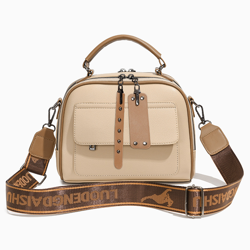Ženska crossbody torba, PU koža, vodoravni kvadratni oblik, zatvaranje zipom, podstava od poliestera, unutarnji džepovi: skriveni džep sa zatvaračem, džep za telefon, džep za ID, proljeće 2025
