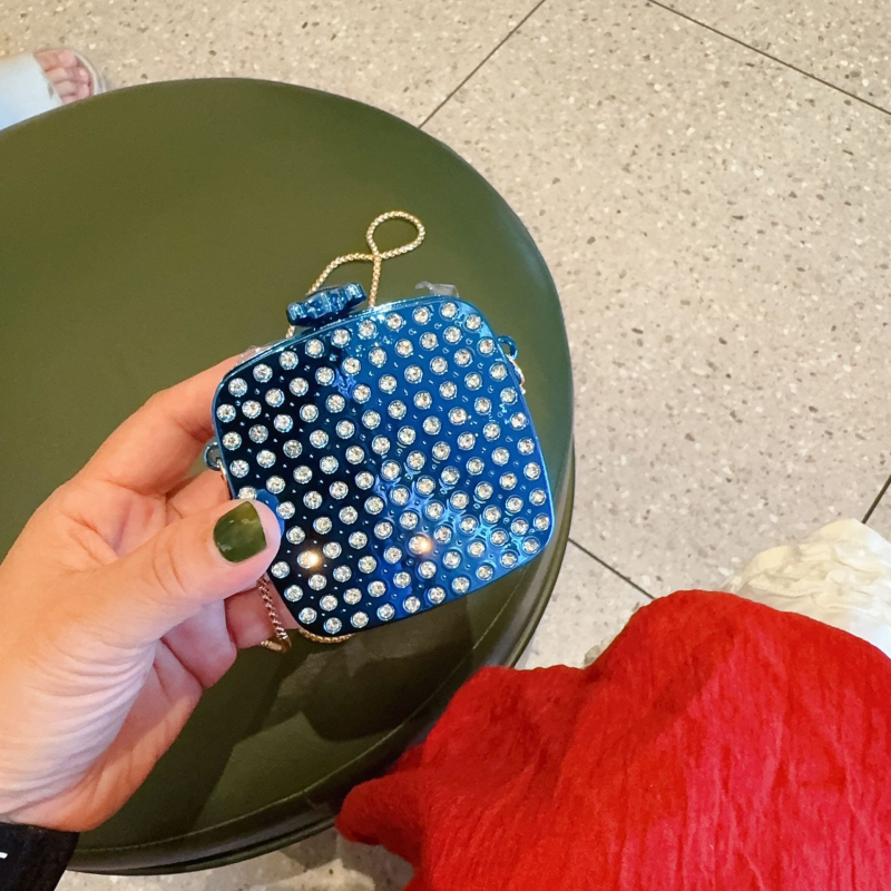 Акрилна кутия чанта с кристали, мини, заключваща се, твърда, пролет 2025