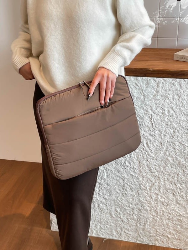 Чанта за лаптоп с голям капацитет и вътрешен органайзер – нейлонова външна част, полиестерна подплата, стил Business Elite, унисекс, артикул 8180, пролет 2026