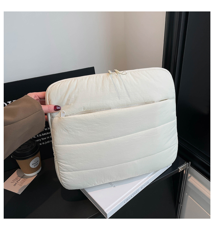 Чанта за лаптоп с голям капацитет и вътрешен органайзер – нейлонова външна част, полиестерна подплата, стил Business Elite, унисекс, артикул 8180, пролет 2026