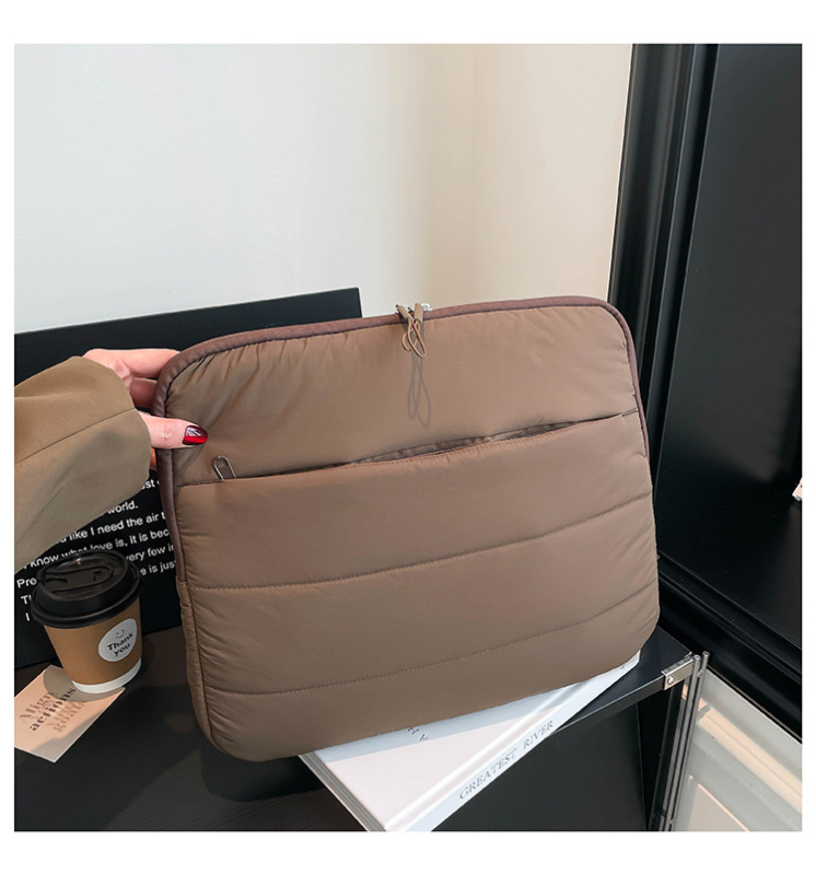 Чанта за лаптоп с голям капацитет и вътрешен органайзер – нейлонова външна част, полиестерна подплата, стил Business Elite, унисекс, артикул 8180, пролет 2026