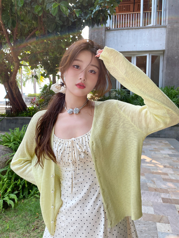 Cardigan kabát z mercerizovanej bavlny, jednovrstvá konštrukcia, dlhé rukávy, okrúhly výstrih, jar 2025