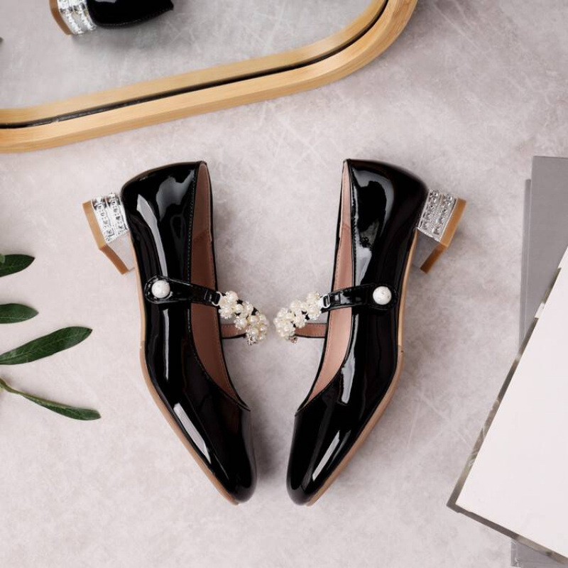 Dievčenské topánky s prackou, britský školský štýl, mäkká podrážka, PU vrchný diel, kožená výstelka, všetky ročné obdobia