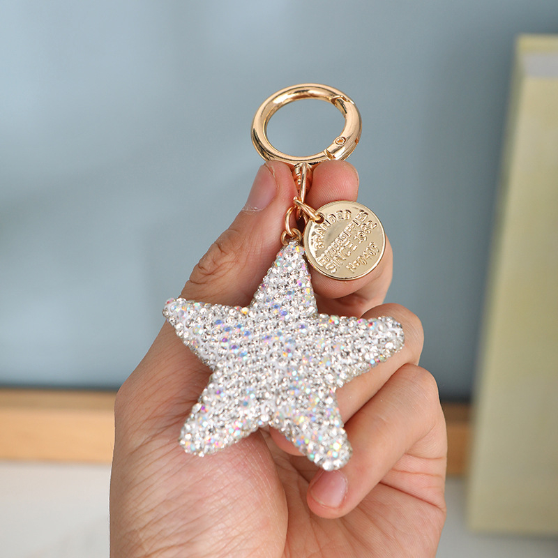 Kulcstartó Rhinestone pentagram kristállyal, aranyos stílusú lányoknak, autókulcstartó, táskára függő medál — édes ajándék