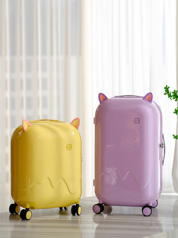 LETOO putni kofer, model D222, kapacitet 56–75 L, ABS+PC konstrukcija, TSA brava, USB port