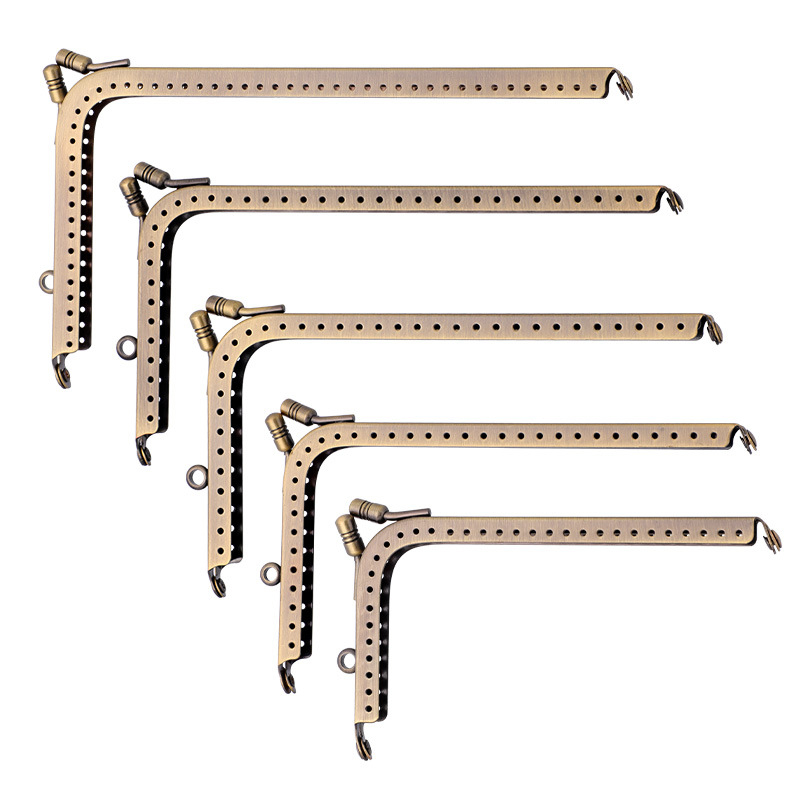 Príslušenstvo pre kabelky — kovové súčiastky tvaru L a tvaru 7, železo, XFL, odolné voči opotrebeniu, jar 2023