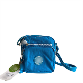 K Family Monkey Bag - najlonska crossbody torba, vertikalno kvadratnog oblika, zatvaranje na zip, unutarnja džep na zip, jedna naramenica