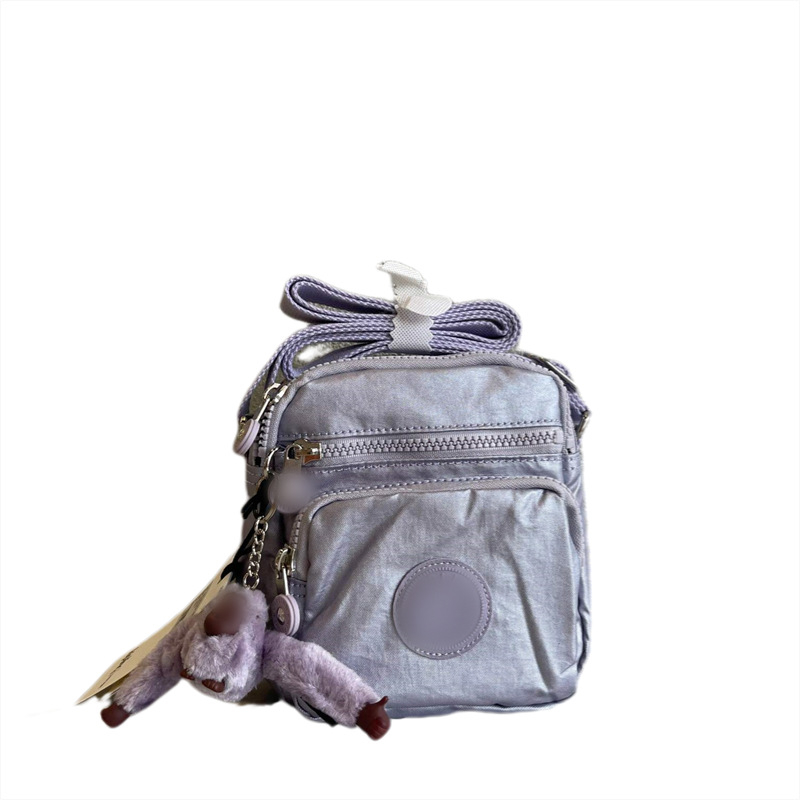 K Family Monkey Bag - najlonska crossbody torba, vertikalno kvadratnog oblika, zatvaranje na zip, unutarnja džep na zip, jedna naramenica