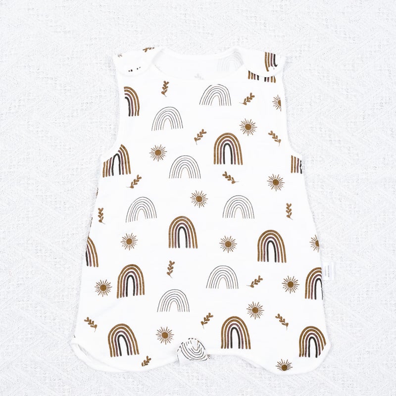 Spavaća vreća za bebe u vestnom stilu, bez rukava, od čistog pamuka (≥95%), podstava i punilo od pamuka; pogodno za ljeto, proljeće i jesen.